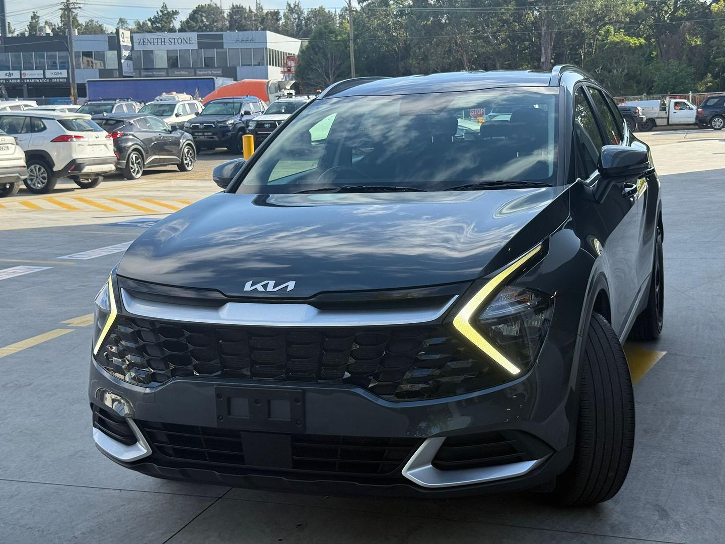 2024 Kia Sportage S in Grey