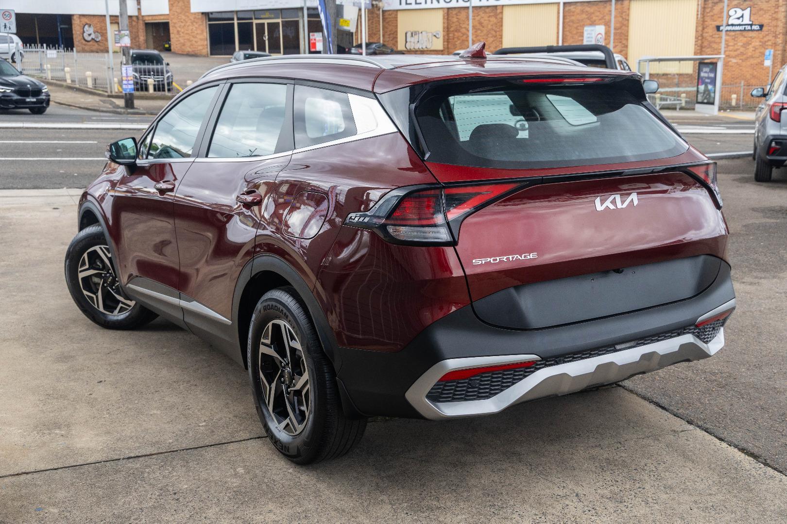 2024 Kia Sportage S in Red