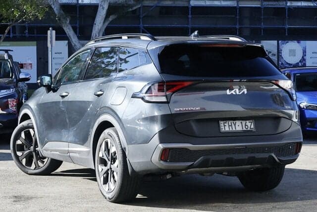 2024 Kia Sportage GT-Line in Grey