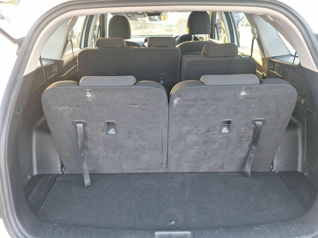 2020 Kia Sorento S in White