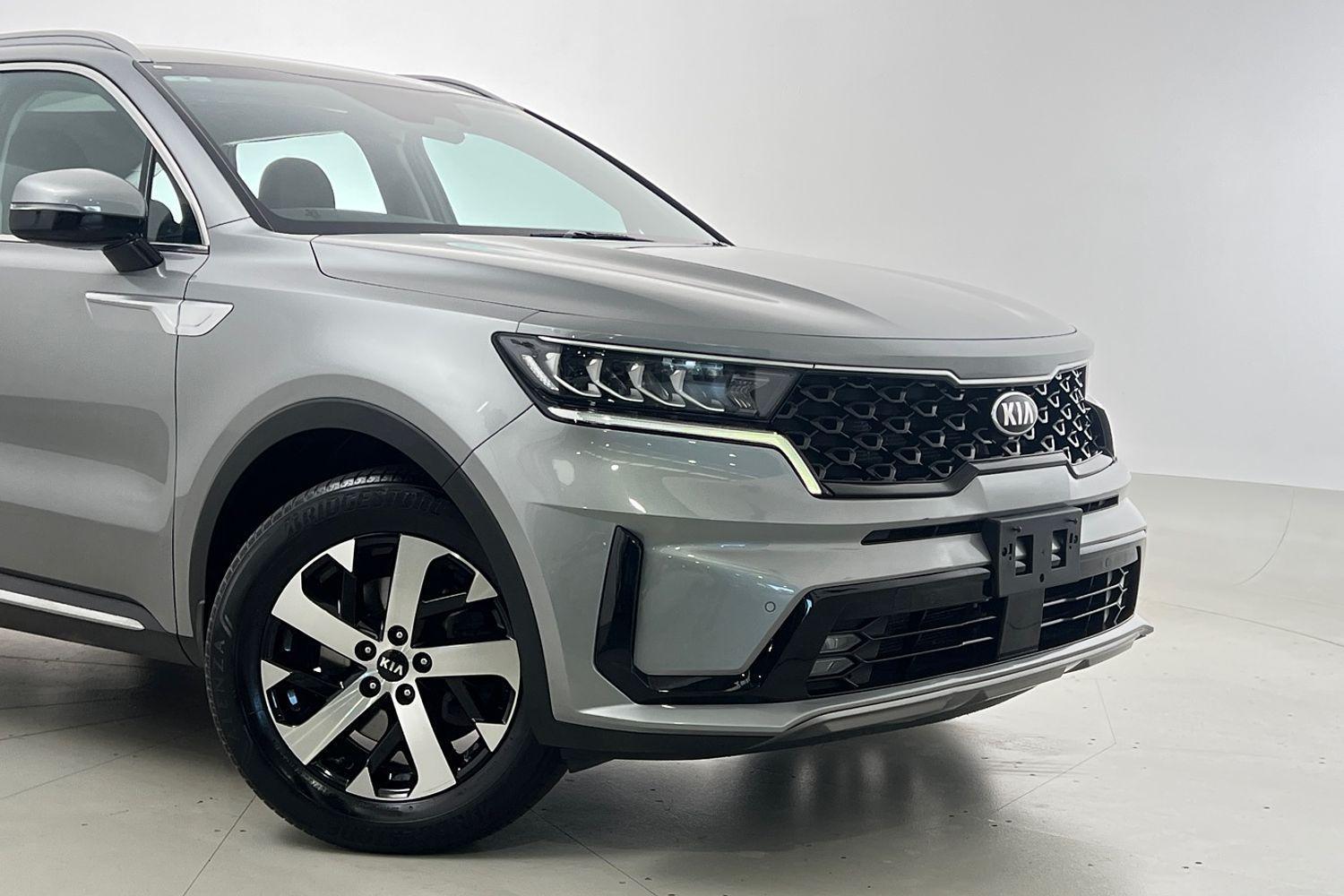 2021 Kia Sorento Sport in Grey