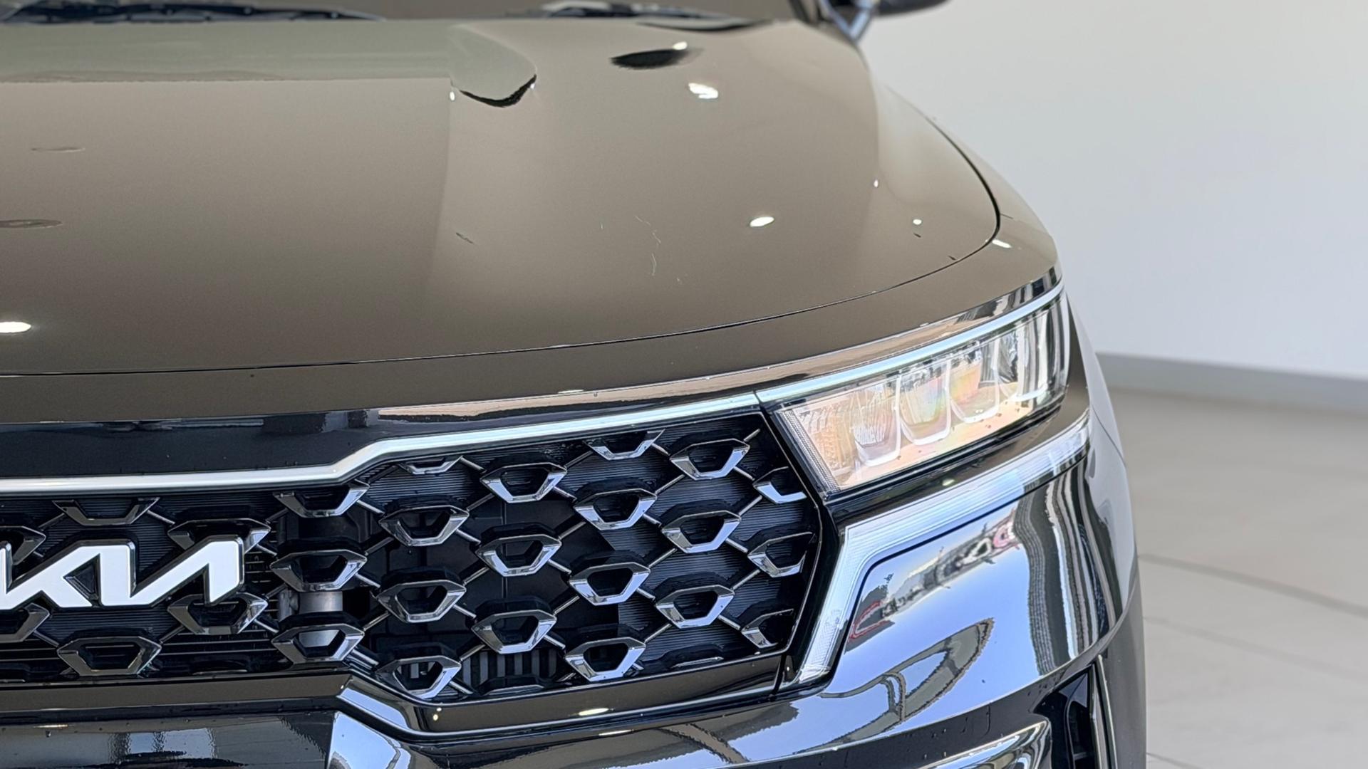 2022 Kia Sorento Sport in Black