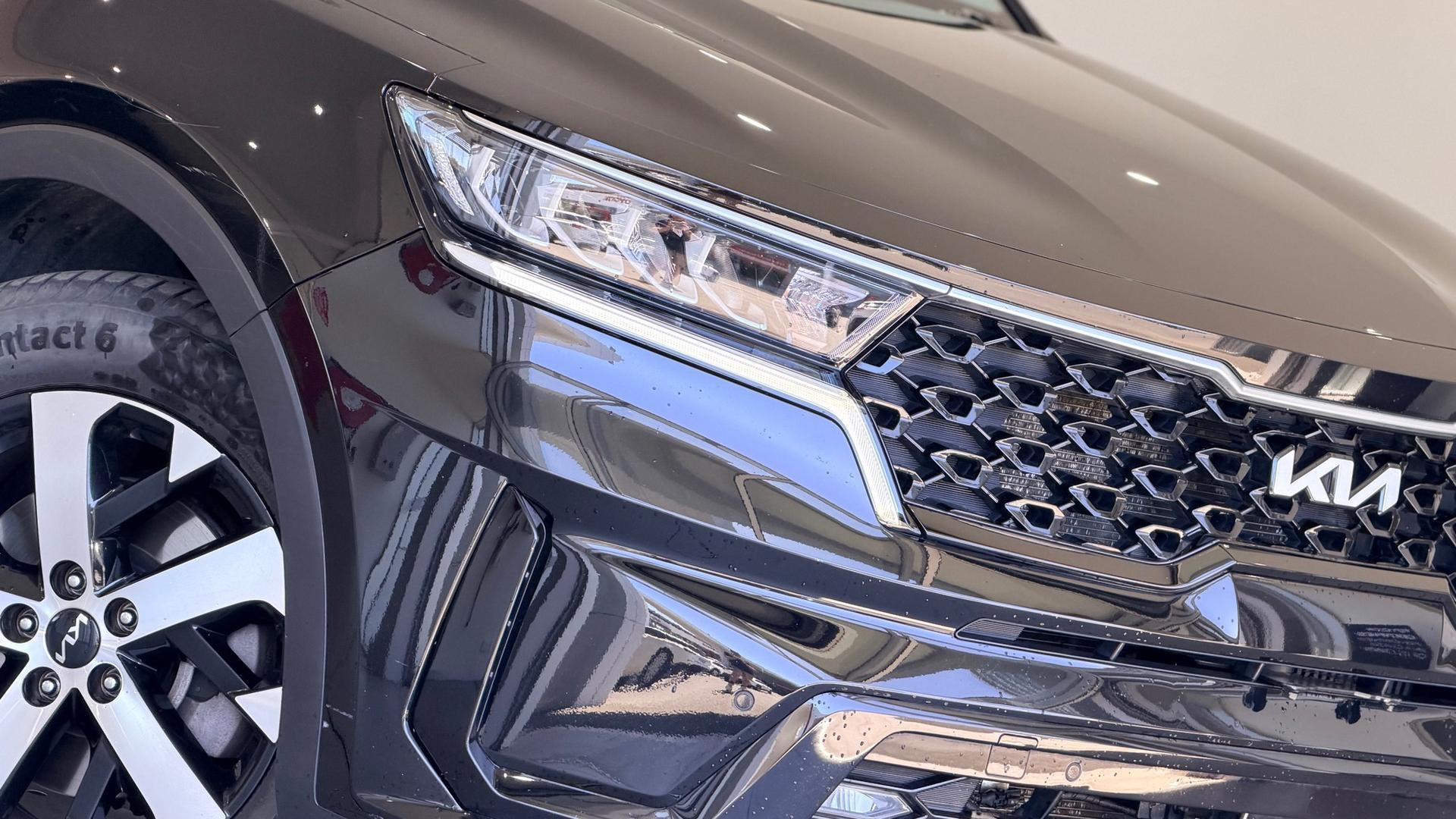 2022 Kia Sorento Sport in Black