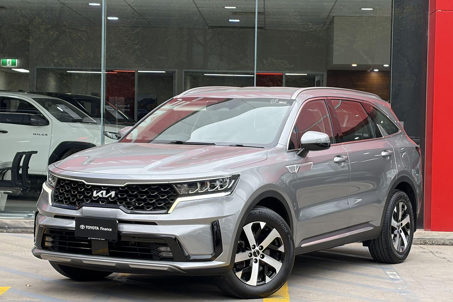 2022 Kia Sorento Sport in Grey
