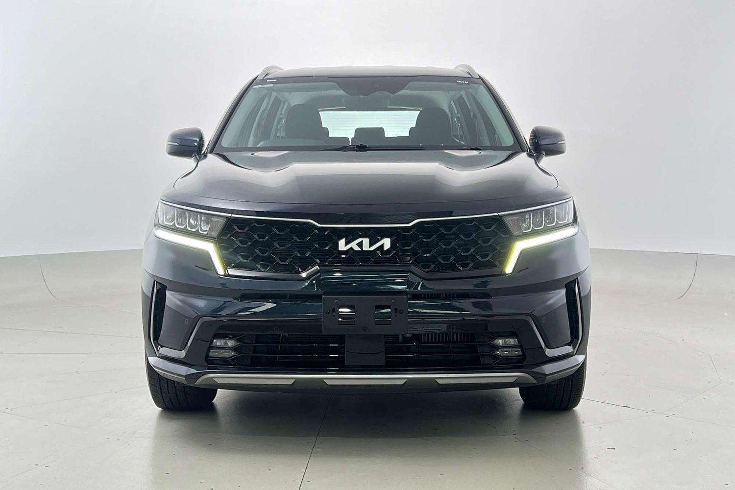 2022 Kia Sorento S in Blue