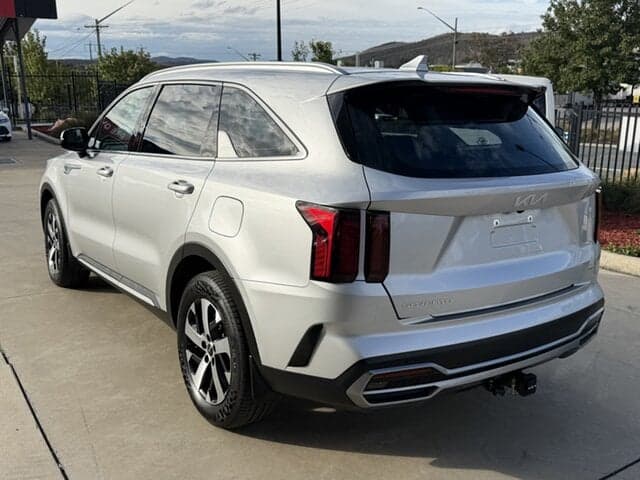 2022 Kia Sorento Sport in Silver