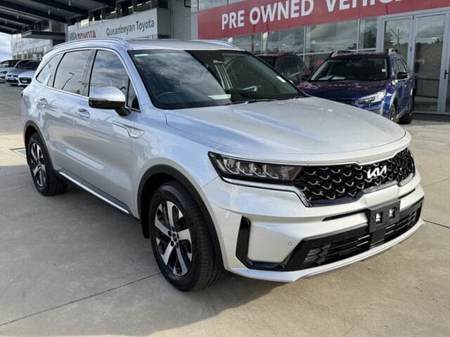 2022 Kia Sorento Sport in Silver