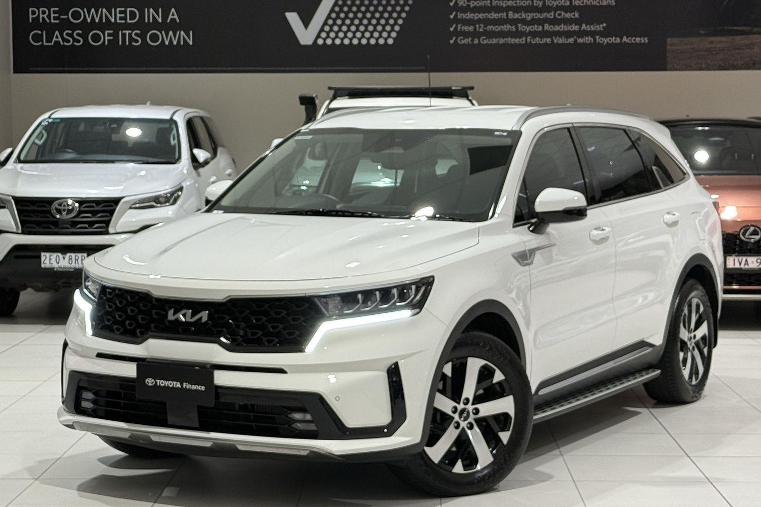 2022 Kia Sorento Sport in White