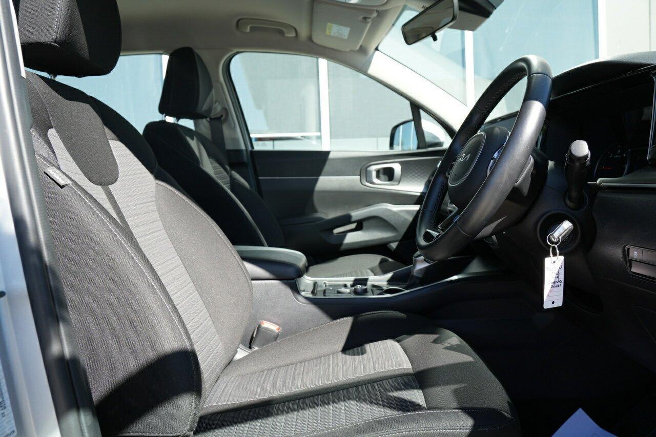 2023 Kia Sorento Sport in Silky Silver (4ss)