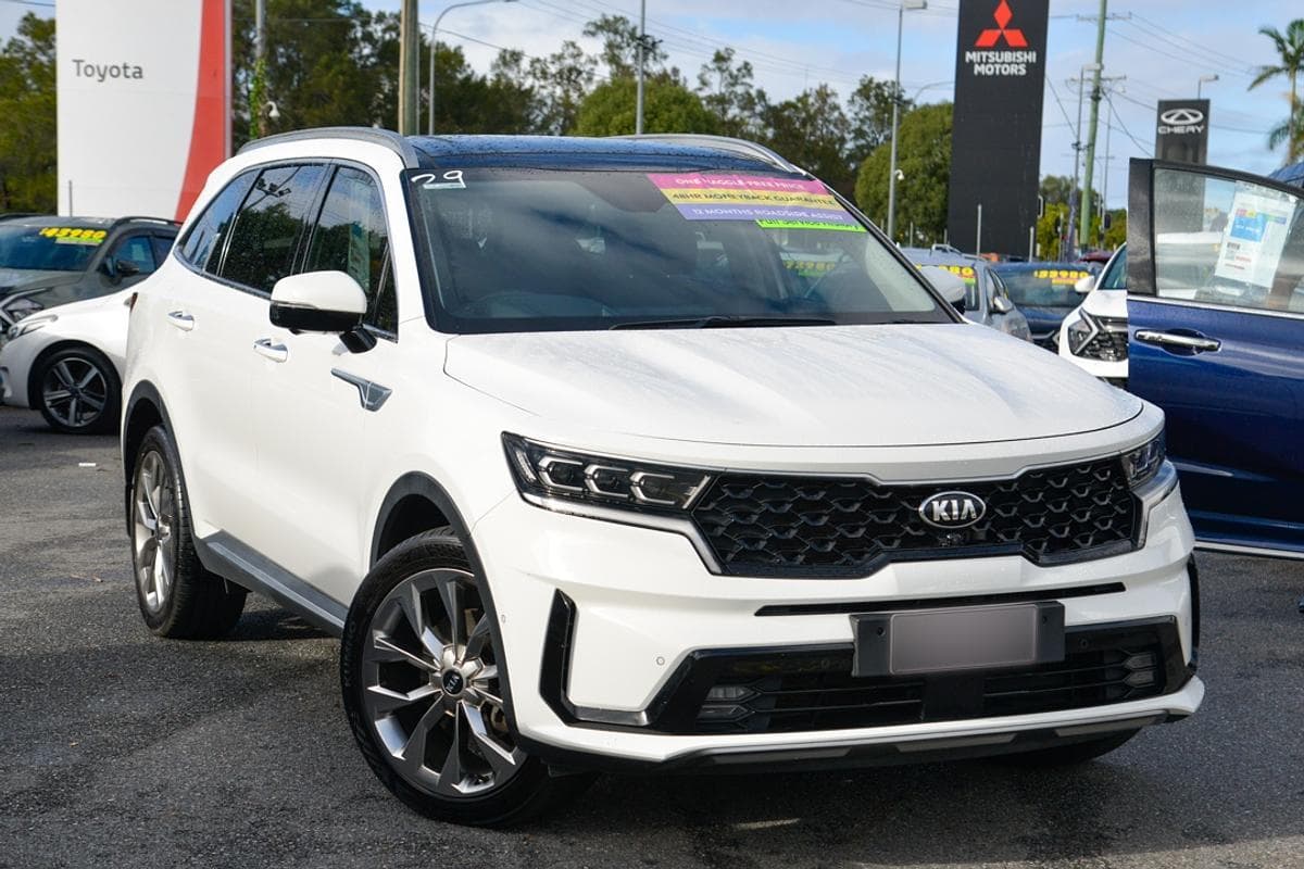 2020 Kia Sorento GT-Line in White