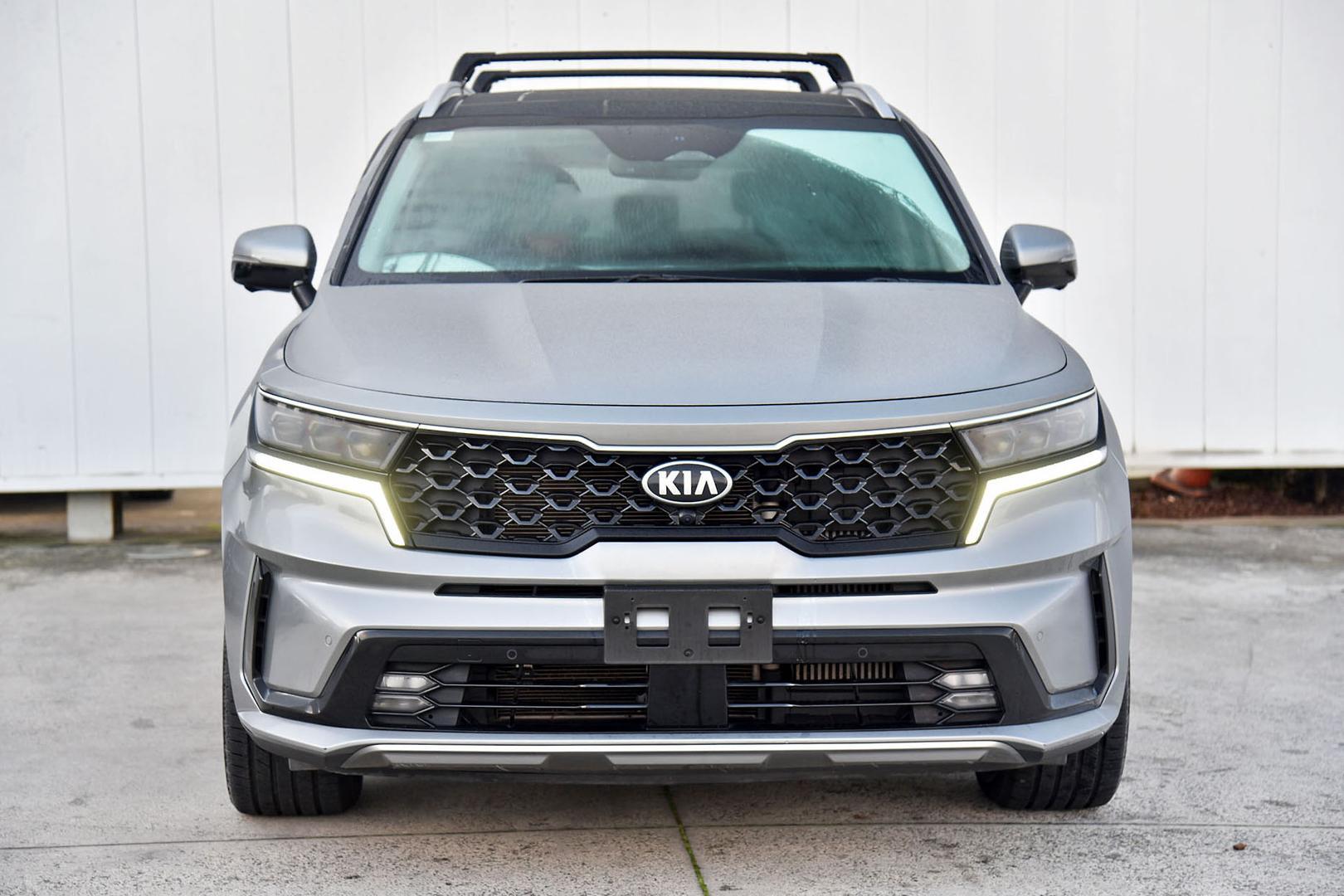 2021 Kia Sorento GT-Line in Silver