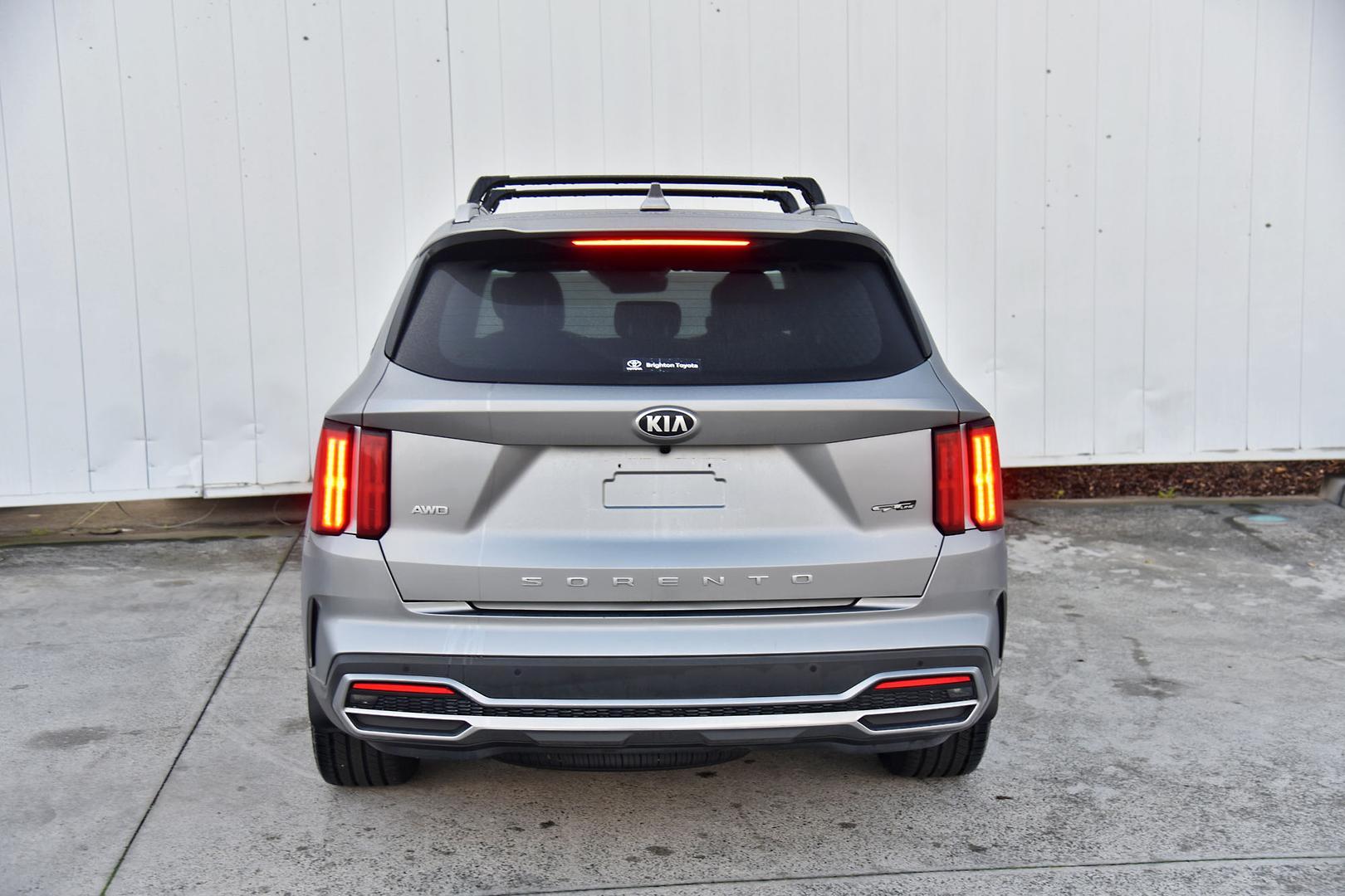 2021 Kia Sorento GT-Line in Silver