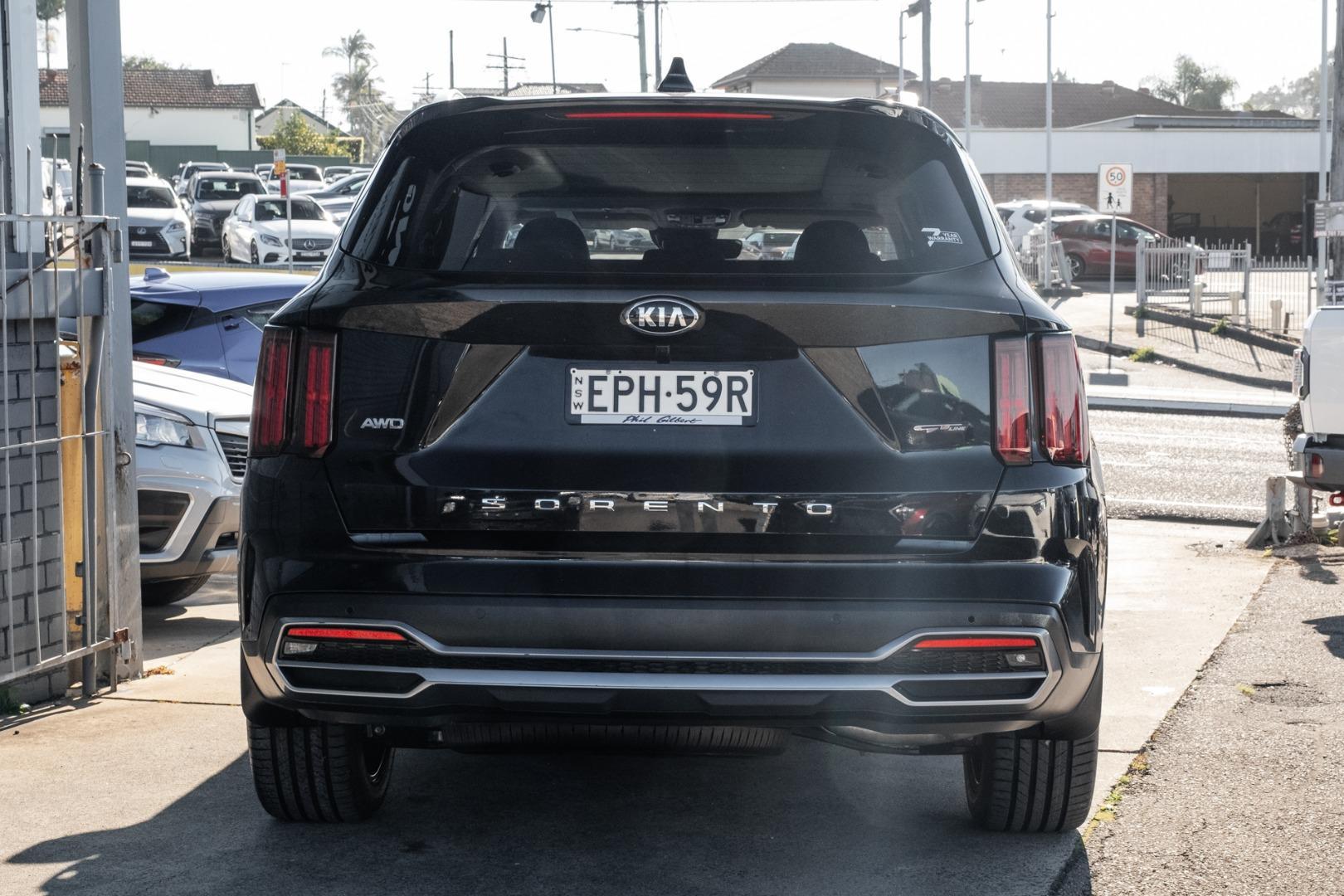 2021 Kia Sorento GT-Line in Black