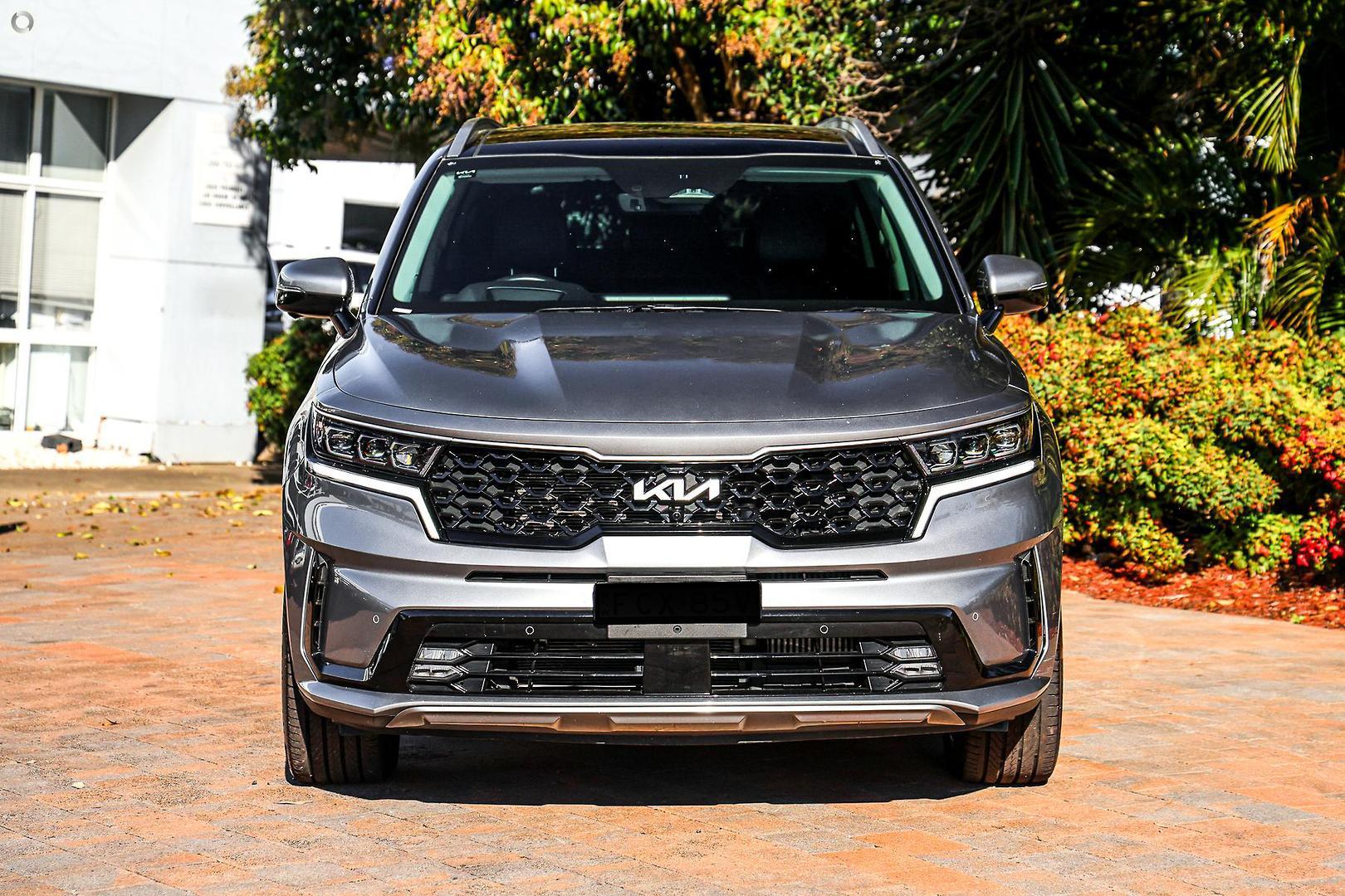 2022 Kia Sorento GT-Line in Silver