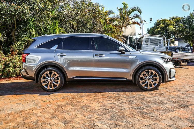 2022 Kia Sorento GT-Line in Silver