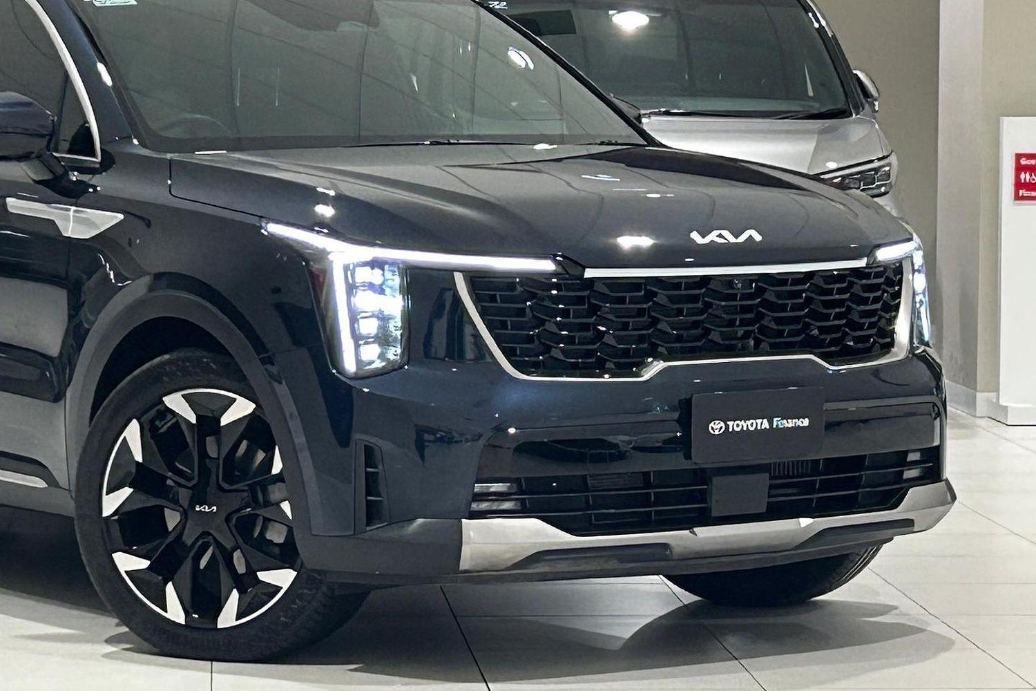 2024 Kia Sorento GT-Line in Gravity Blue