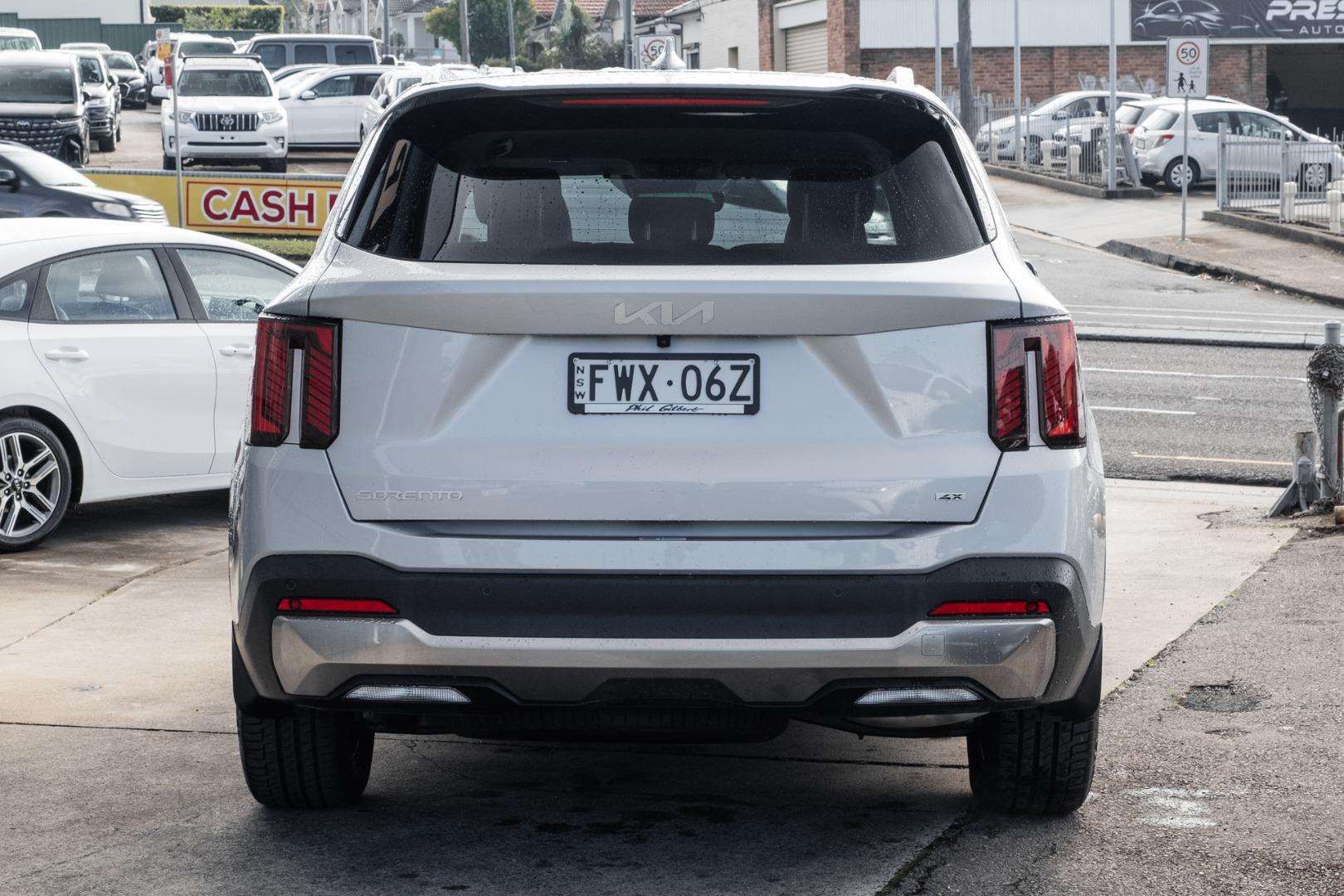 2025 Kia Sorento Sport+ in Silky Silver (4ss)