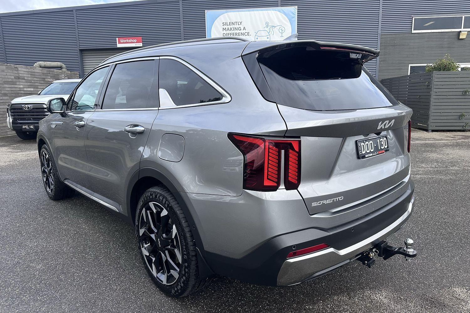 2025 Kia Sorento GT-Line in Grey