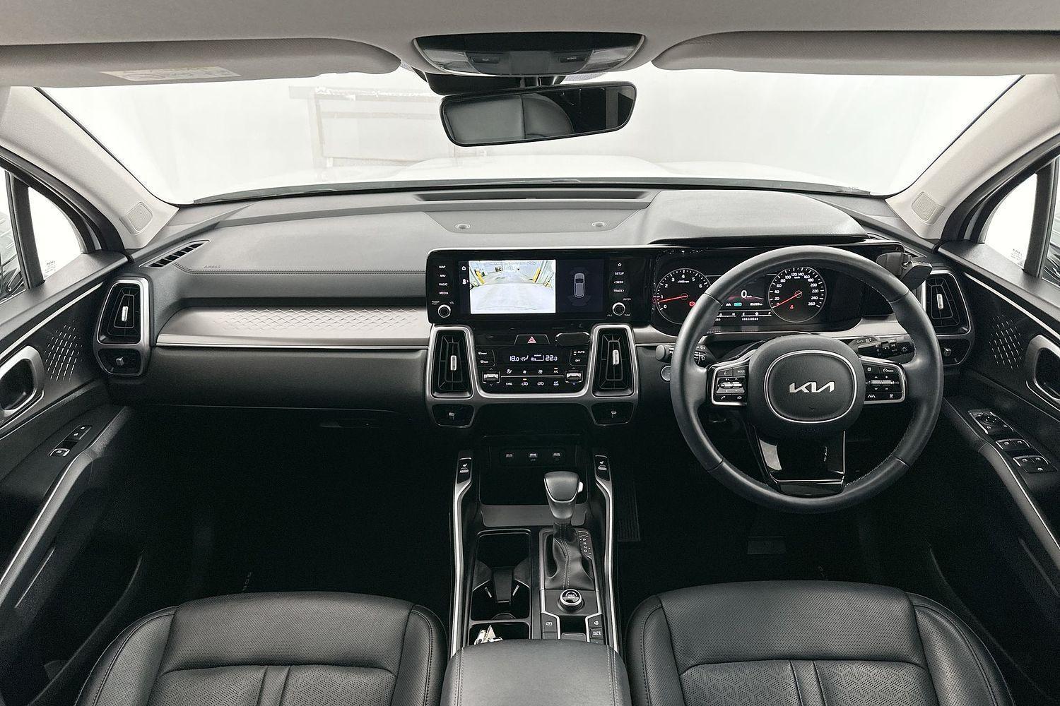 2022 Kia Sorento Sport+ in White