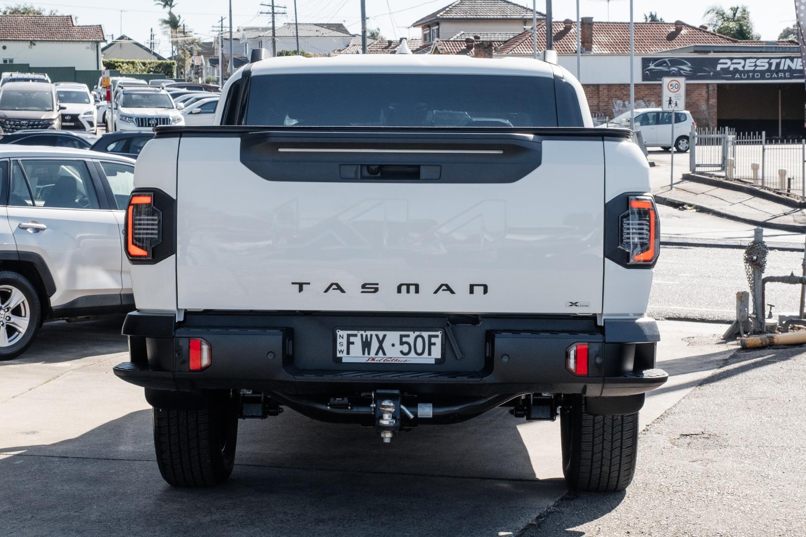 2025 Kia Tasman X-Line in Clear White (Ud)