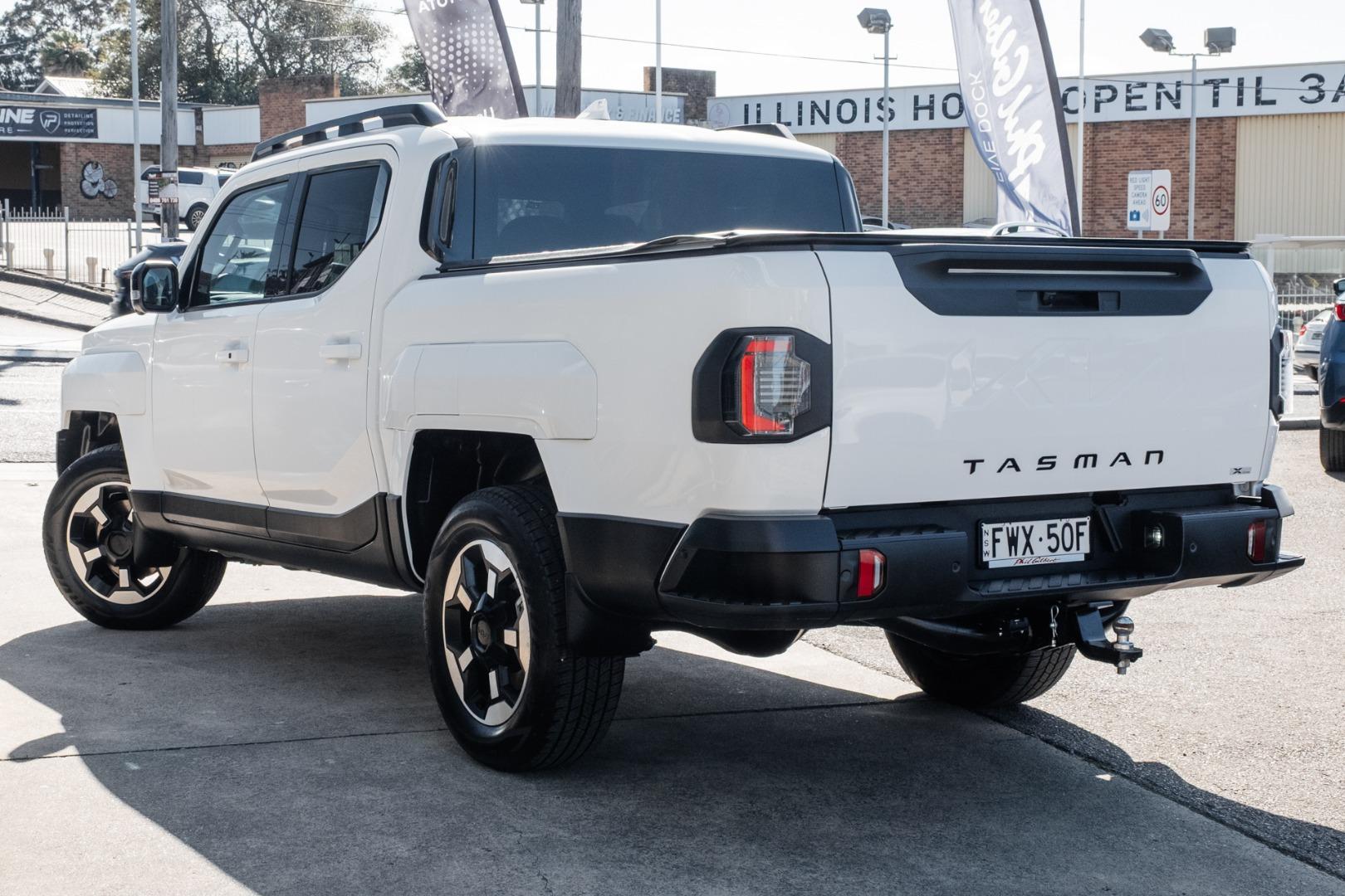 2025 Kia Tasman X-Line in Clear White (Ud)