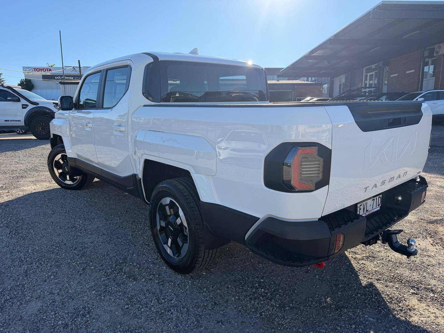 2025 Kia Tasman SX+ in Clear White (Ud)