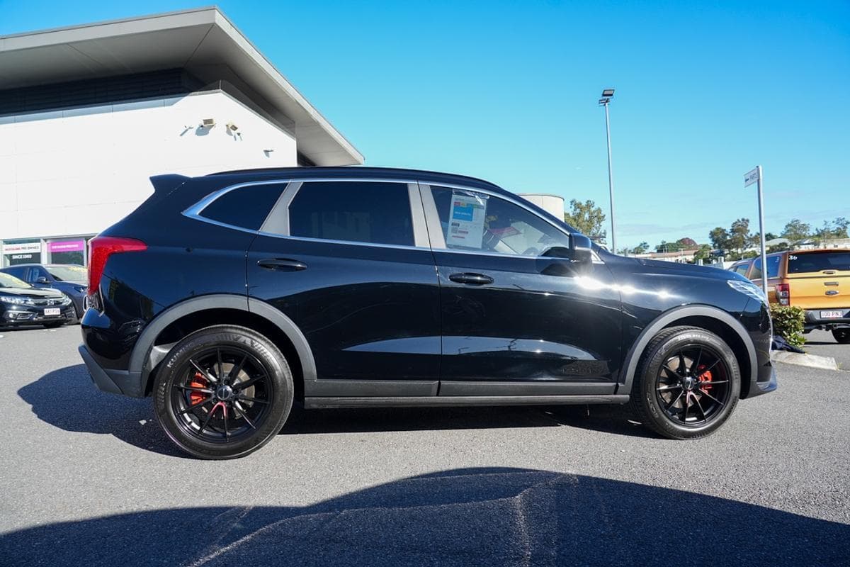 2025 GWM Haval Jolion Lux in Black
