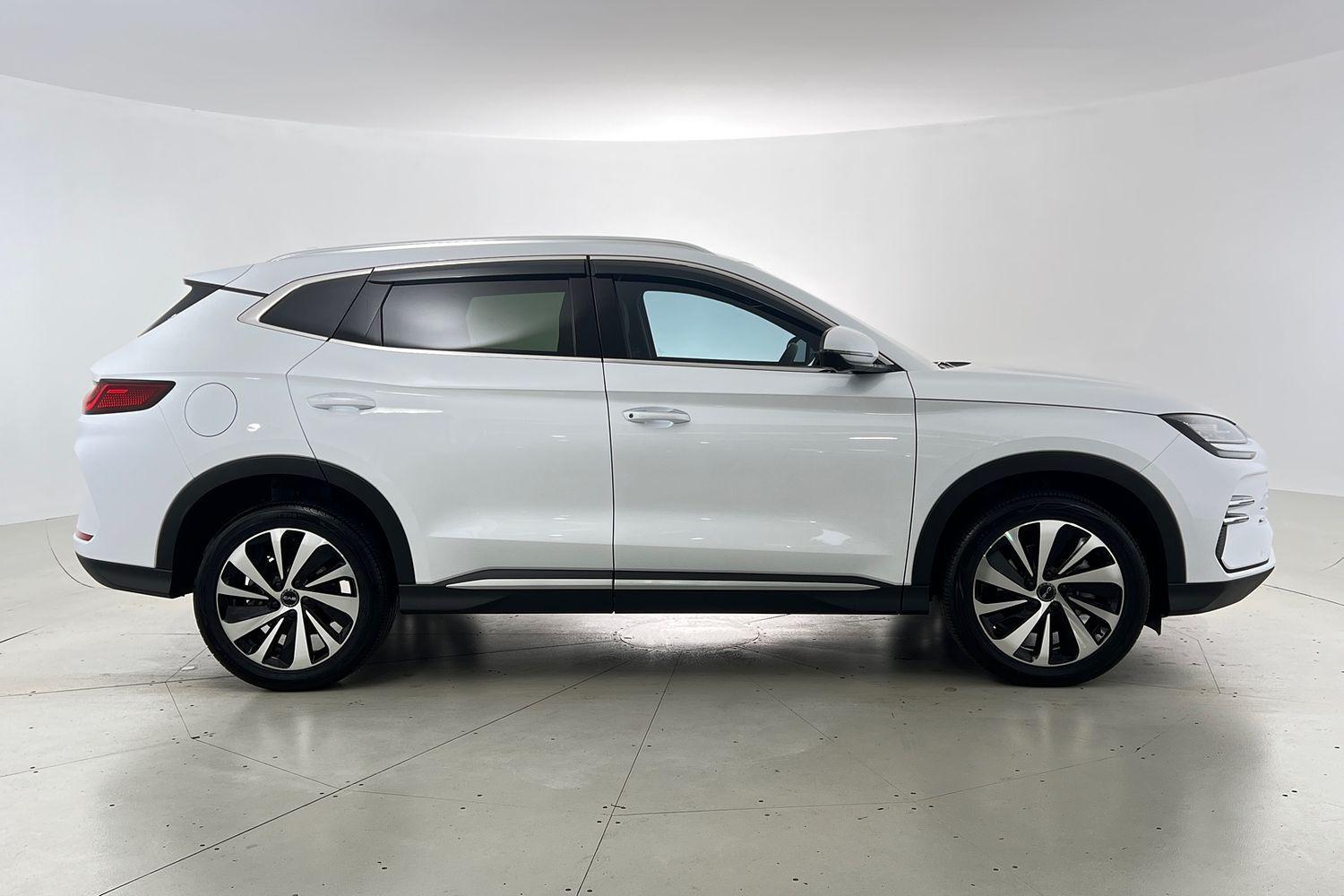 2024 BYD SEALION 6 Dynamic in White