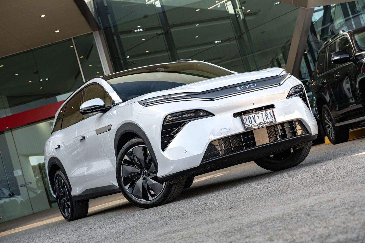 2026 BYD SEALION 8 Dynamic AWD in White