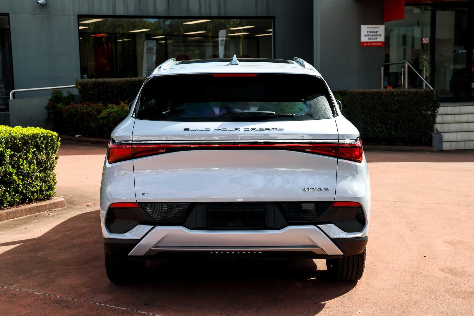 2022 BYD ATTO 3 Extended in White