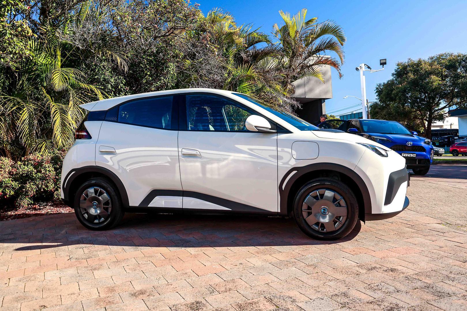 2025 BYD ATTO 1 Essential in White