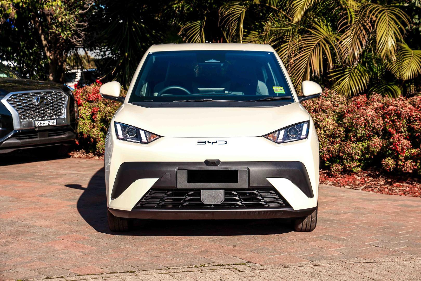 2025 BYD ATTO 1 Essential in White