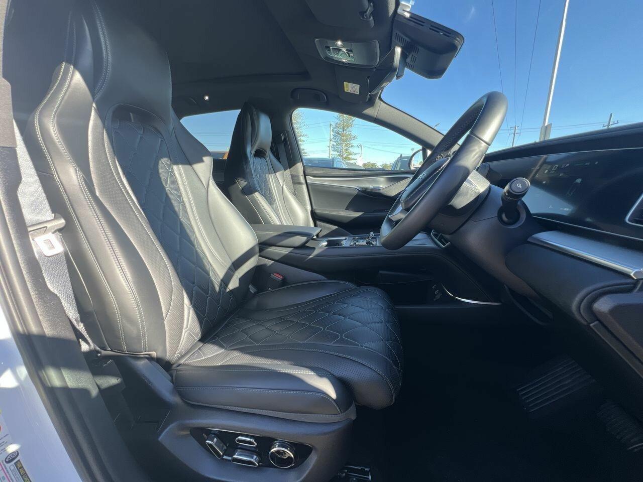 2025 BYD SEALION 7 Premium in White