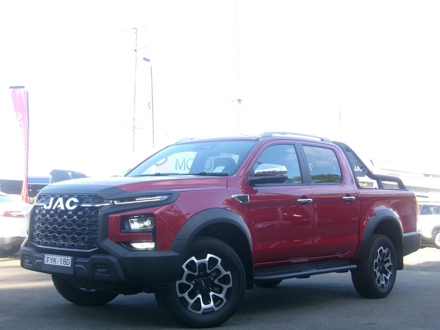 2025 JAC T9 Haven in Red Belly Red (R02)