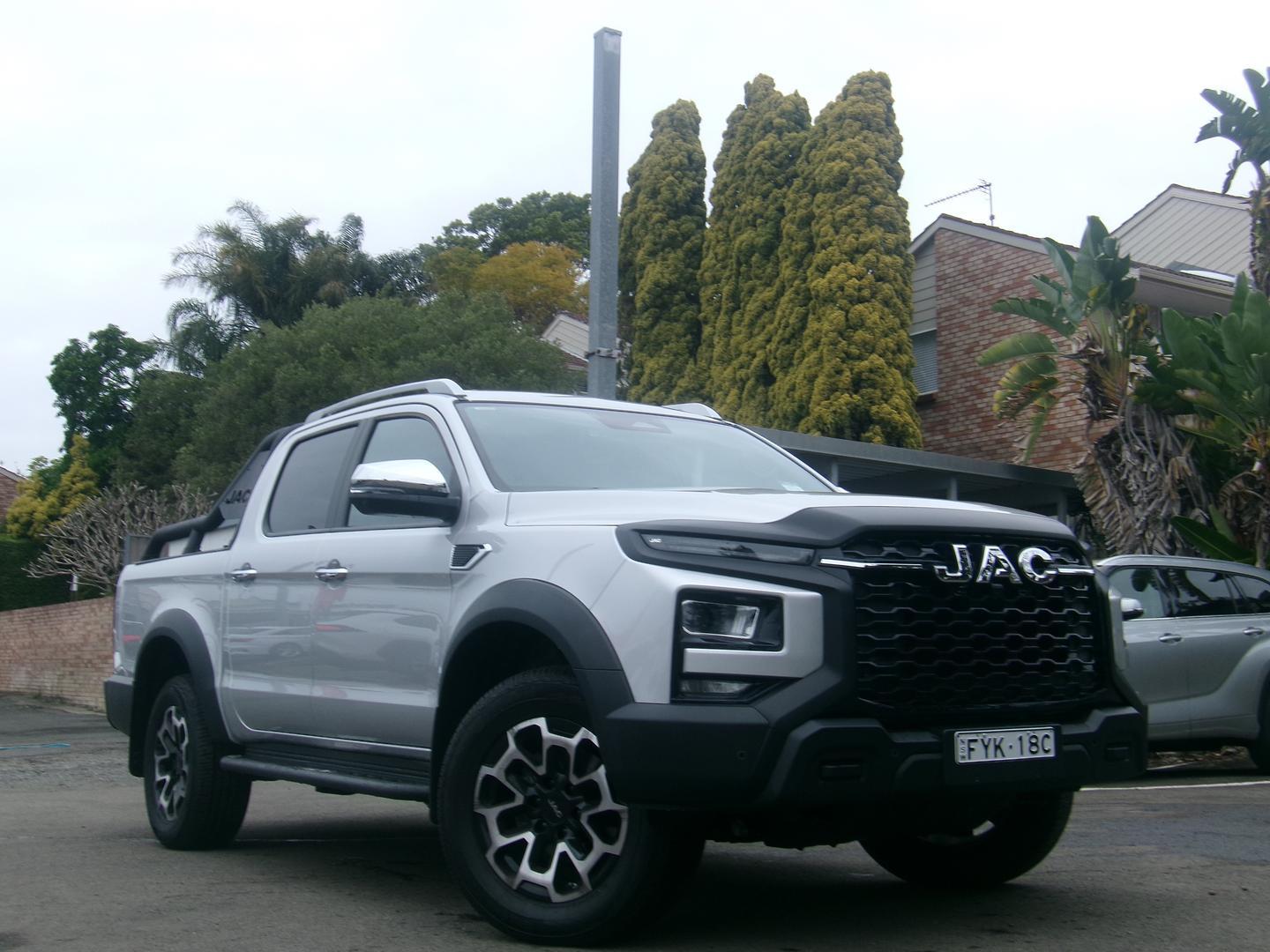 2025 JAC T9 Haven in Salt Bush Silver (Hcj)