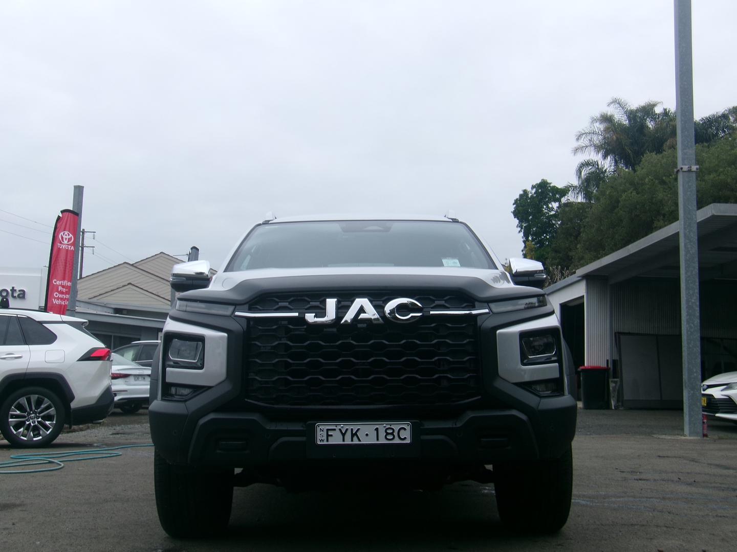 2025 JAC T9 Haven in Salt Bush Silver (Hcj)