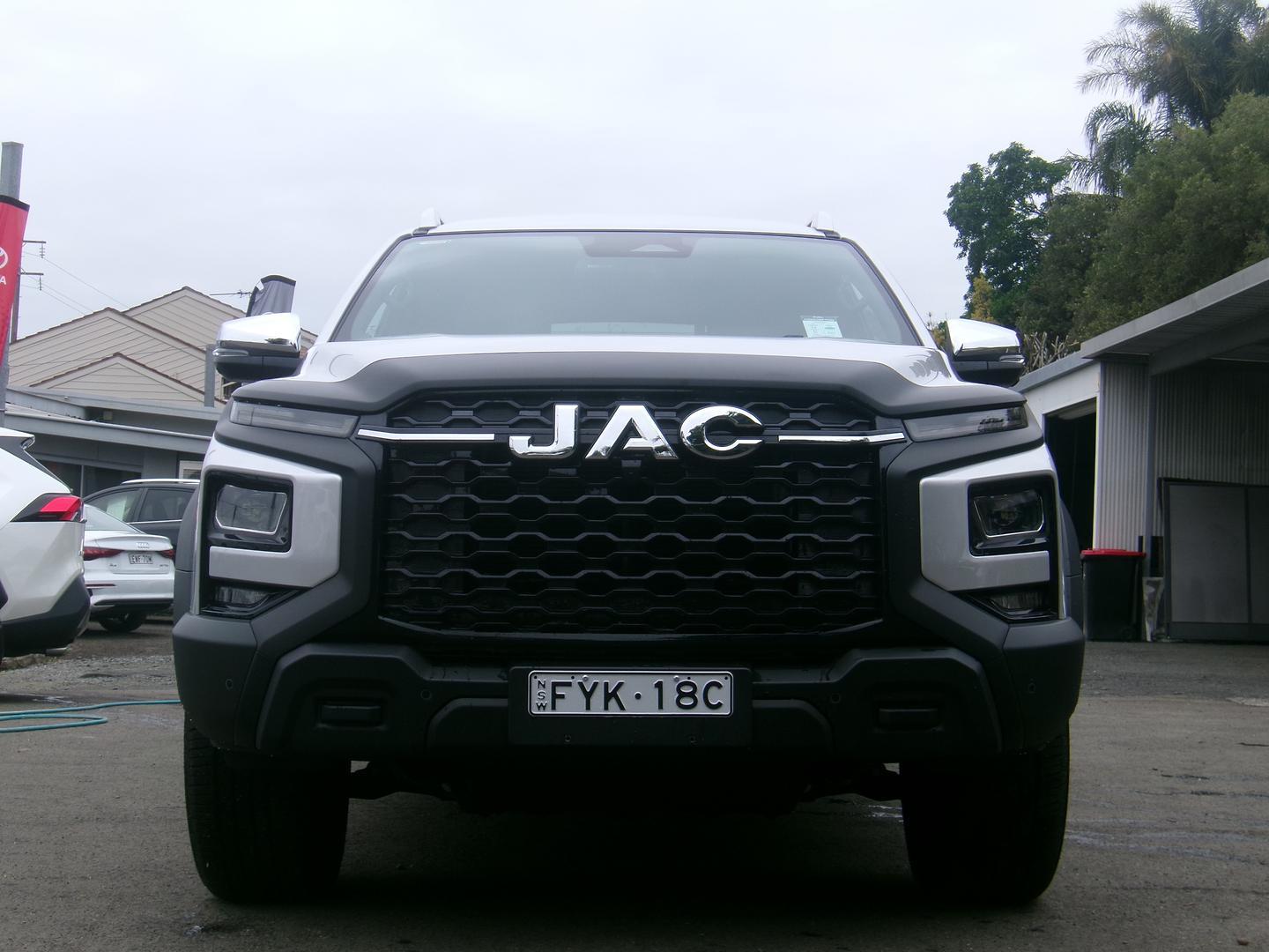 2025 JAC T9 Haven in Salt Bush Silver (Hcj)