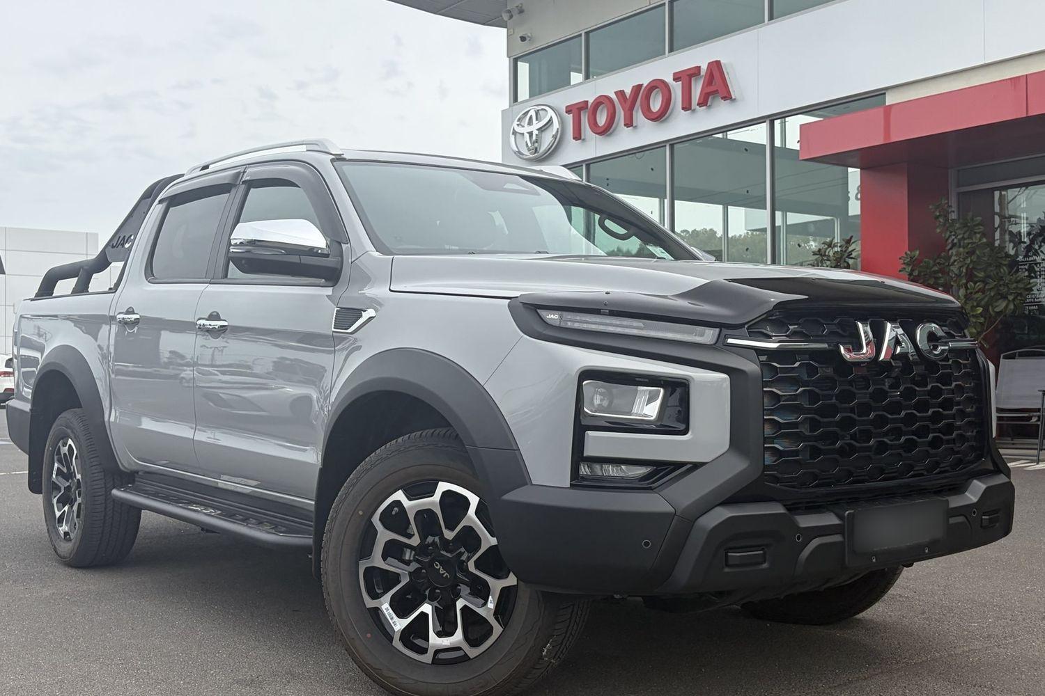 2024 JAC T9 Haven in Grey