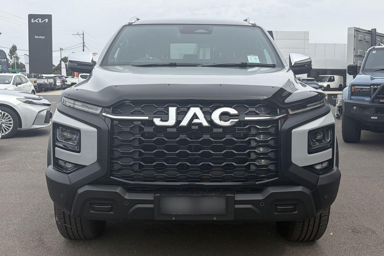 2024 JAC T9 Haven in Grey