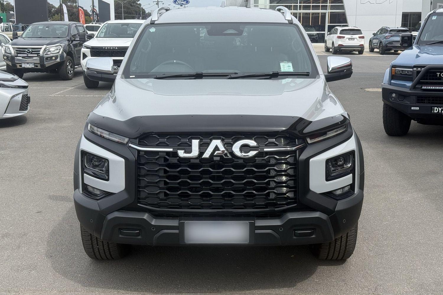 2025 JAC T9 Haven in Grey