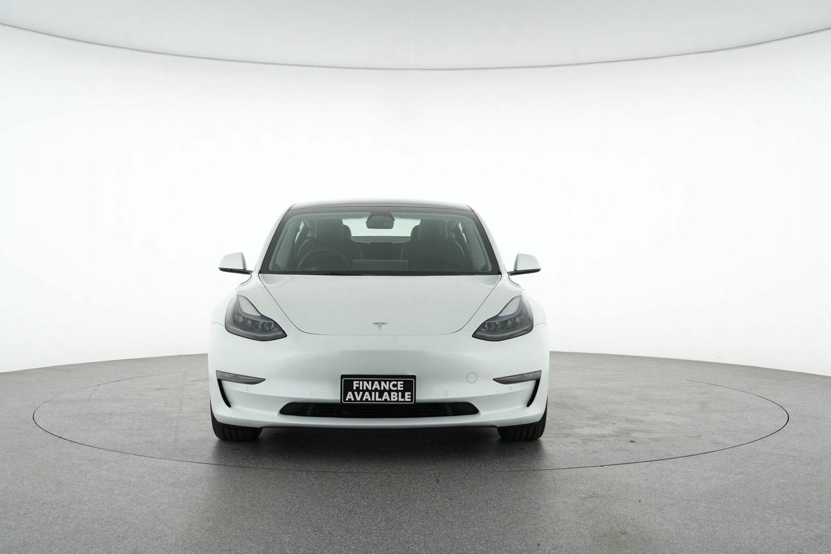 2022 Tesla Model 3 Long Range in White