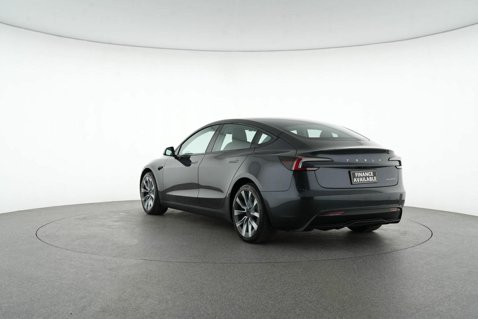 2023 Tesla Model 3 Long Range in Grey