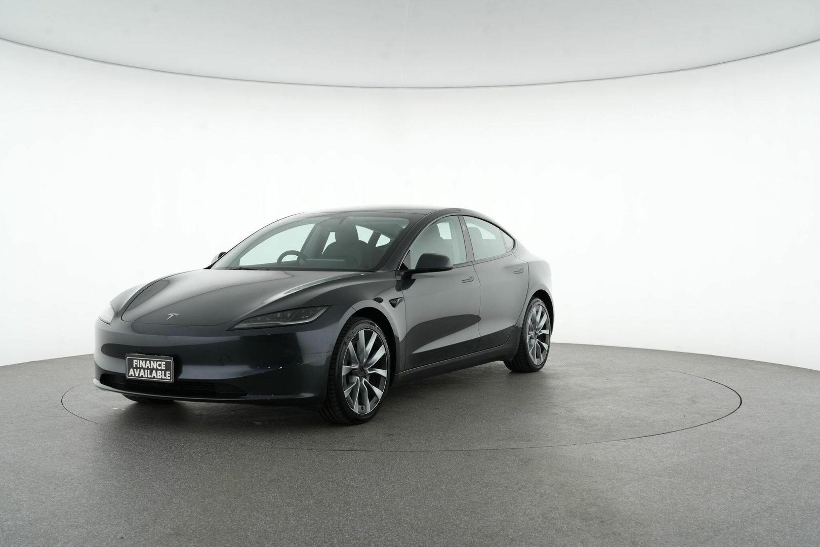 2023 Tesla Model 3 Long Range in Grey