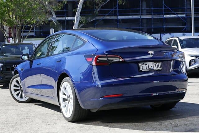 2022 Tesla Model 3 Long Range in Blue