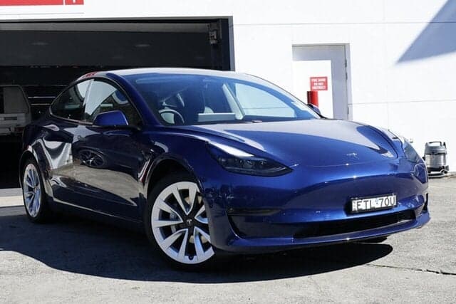 2022 Tesla Model 3 Long Range in Blue