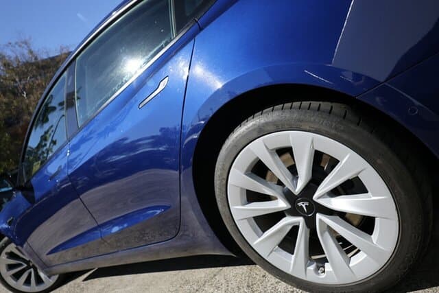 2022 Tesla Model 3 Long Range in Blue