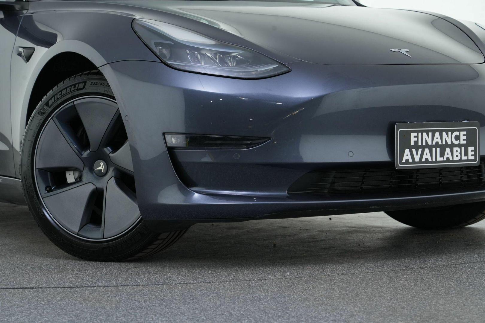 2023 Tesla Model 3 Long Range in Grey