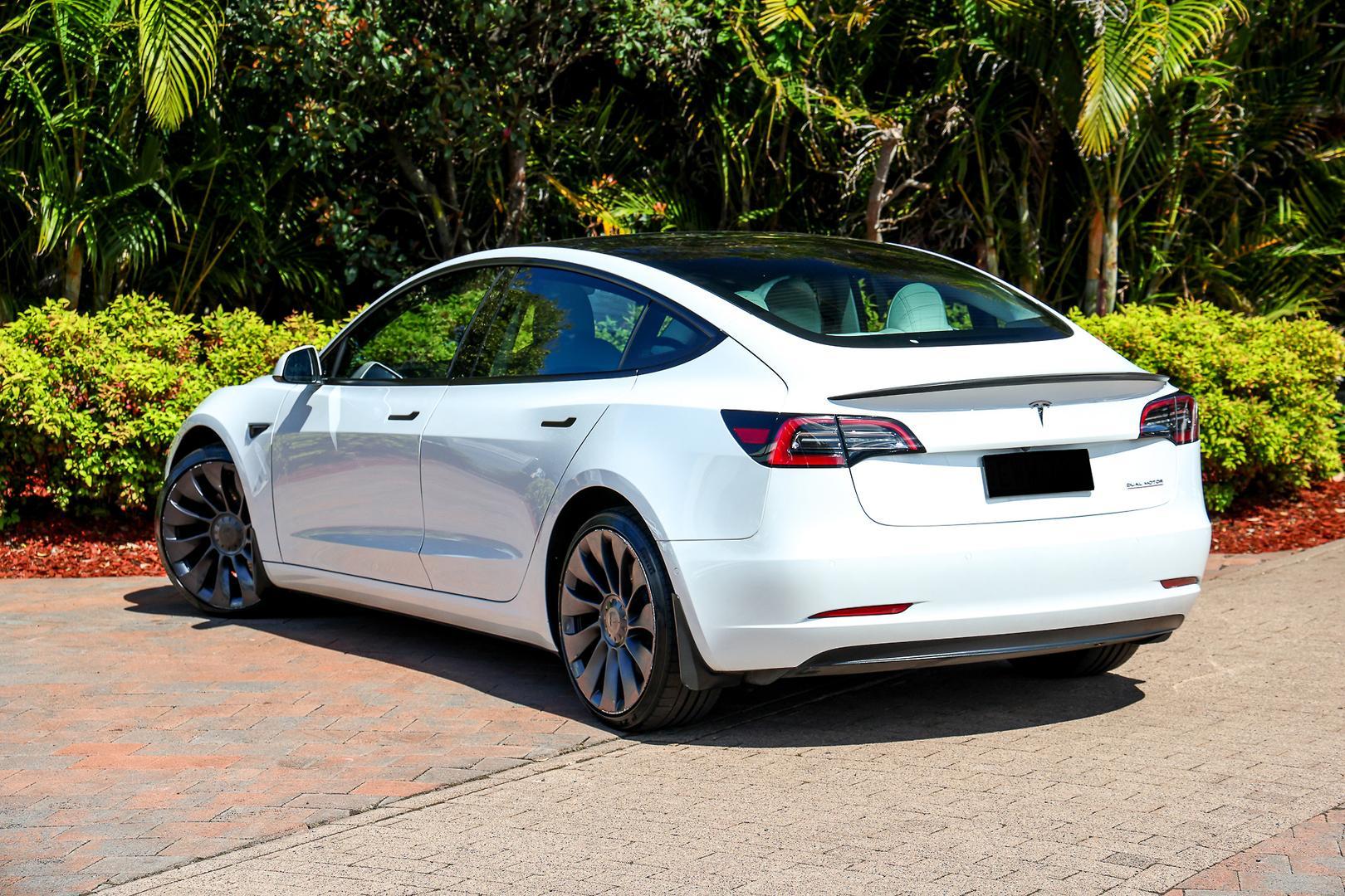 2022 Tesla Model 3 Performance in White