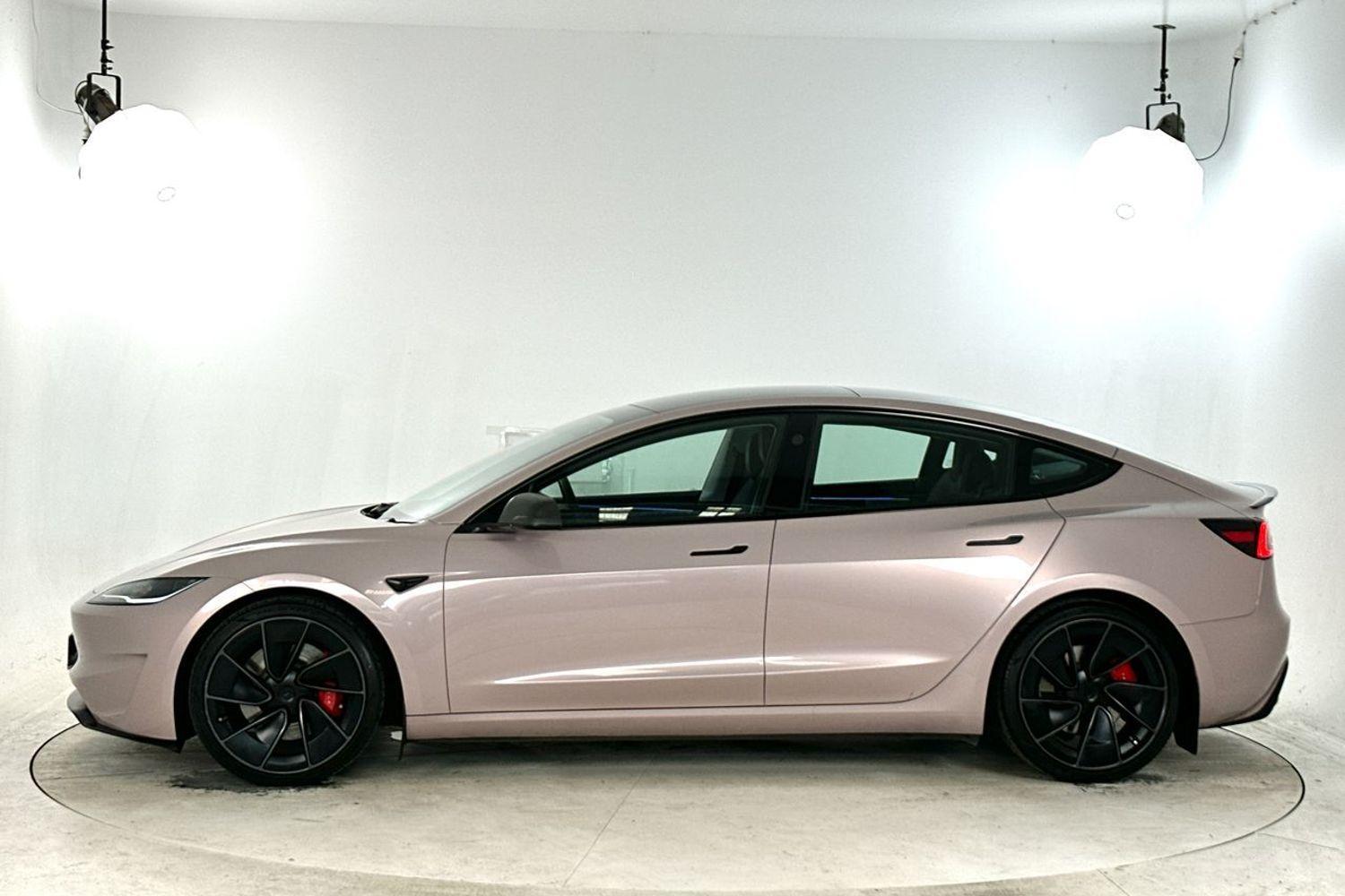 2024 Tesla Model 3 Performance in White