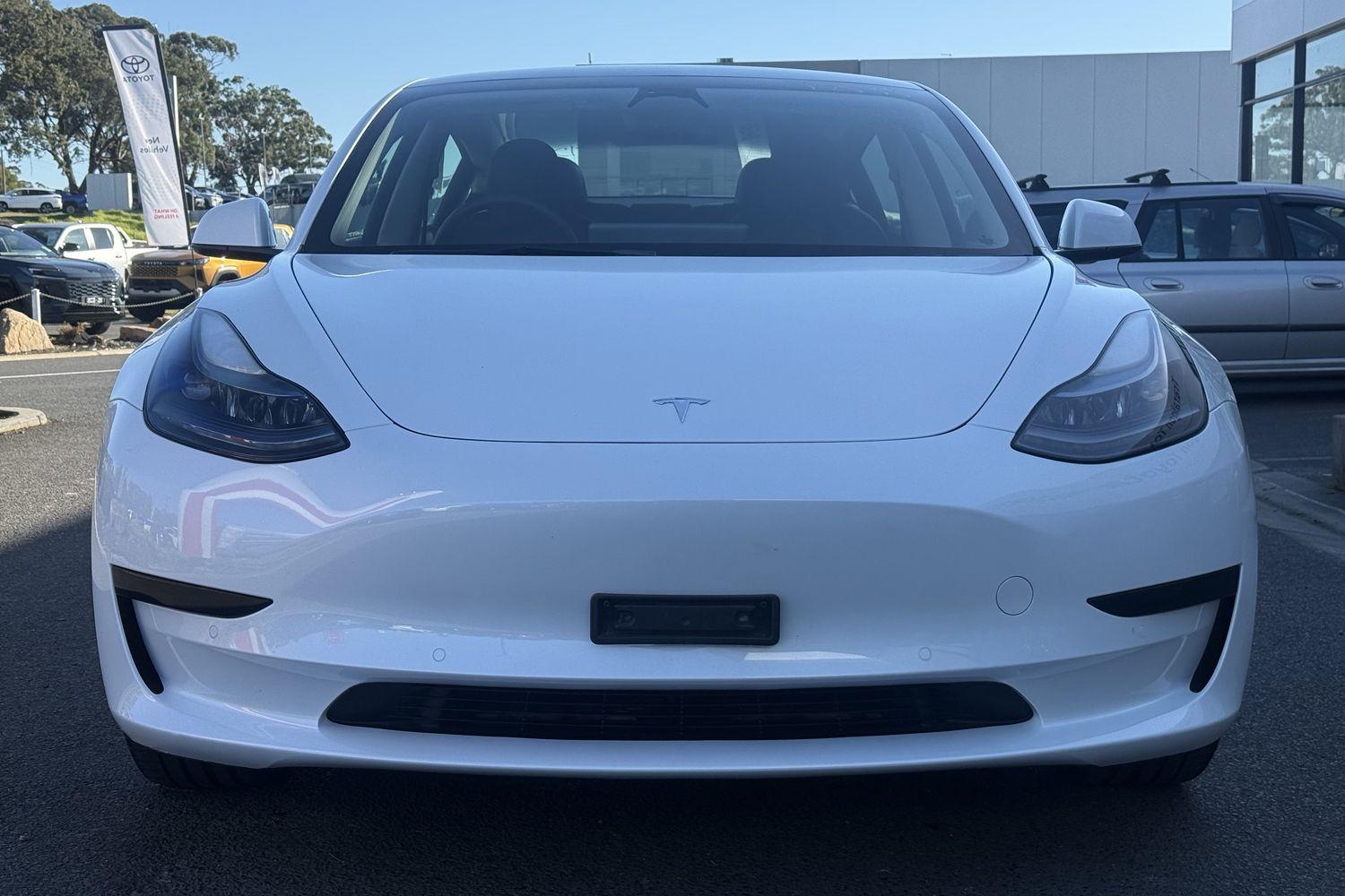 2023 Tesla Model 3 Rear-Wheel Drive in White